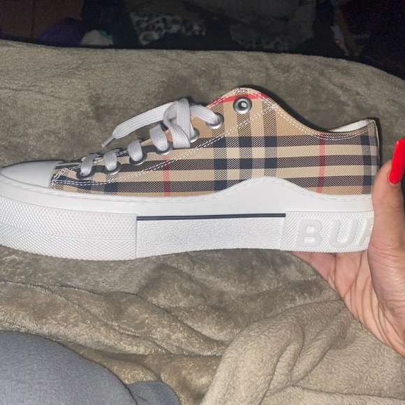 Burberry Women’s Sneakers - Picture 1 of 2